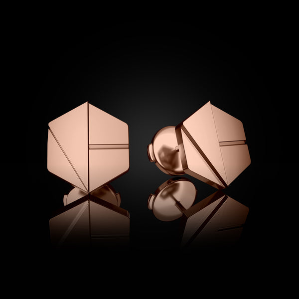 Hear You Medium Studs in Rebel Rose Gold – 18k gold earrings with La Pousette backs, intentionally crafted in rare editions by Naude Bourn. Sustainable gold jewelry, ethical jewelry, handcrafted artisan jewelry, fine jewelry, high-end jewelry, and ethical luxury. A rare-edition design from sustainable jewelry brands and a unique jewelry gift in rose gold.