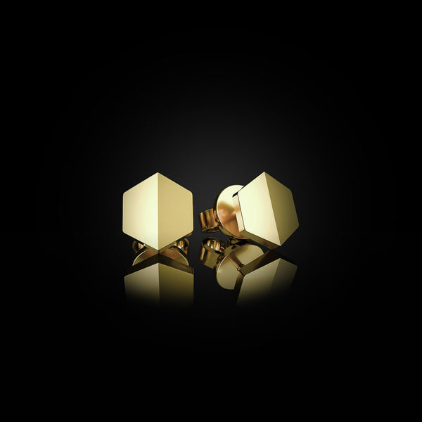 Know You Mini Studs in Bravura Yellow Gold – butterfly back view of 18k gold earrings, created for self-realisation and polished presence by Naude Bourn. Sustainable gold jewelry, ethical jewelry, handcrafted artisan jewelry, fine jewelry, high-end jewelry, and ethical luxury. A refined piece from sustainable jewelry brands and a unique jewelry gift in yellow gold.