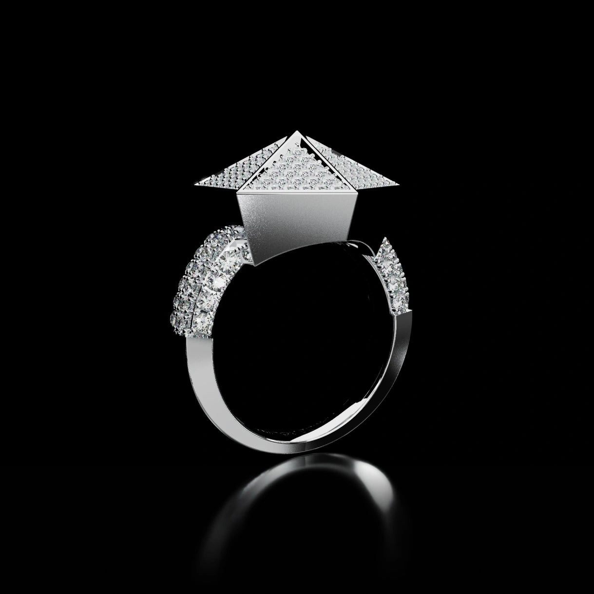 18 Karat White Gold Pavé Diamond Cocktail Ring | Giza | Bon Ton Collection