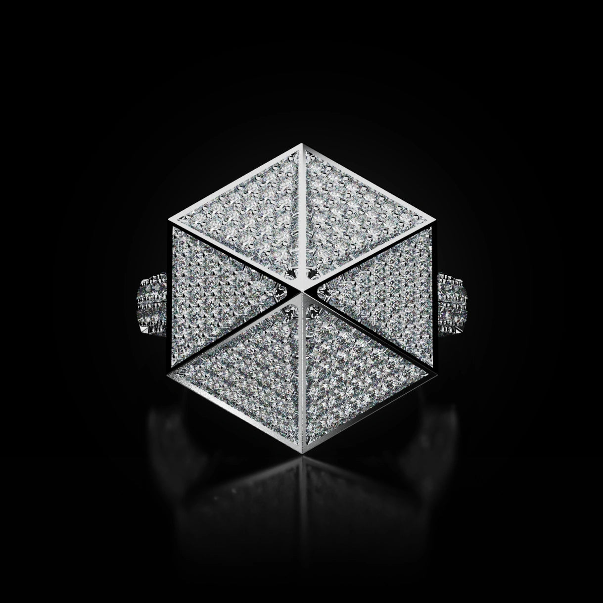 18 Karat White Gold Pavé Diamond Cocktail Ring | Giza | Bon Ton Collection