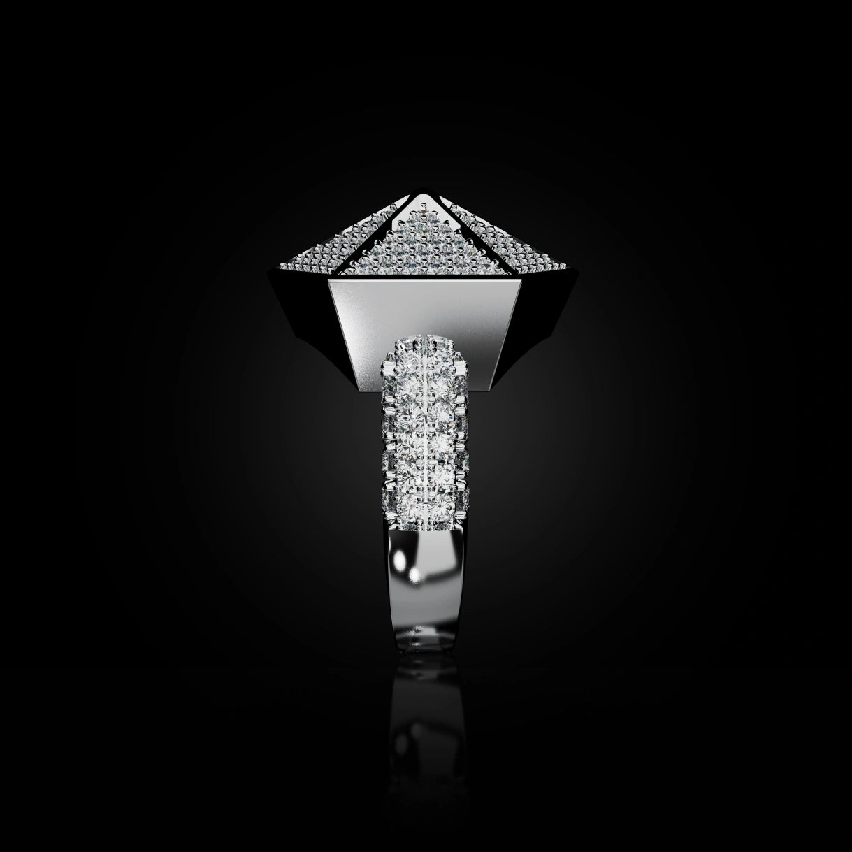 18 Karat White Gold Pavé Diamond Cocktail Ring | Giza | Bon Ton Collection