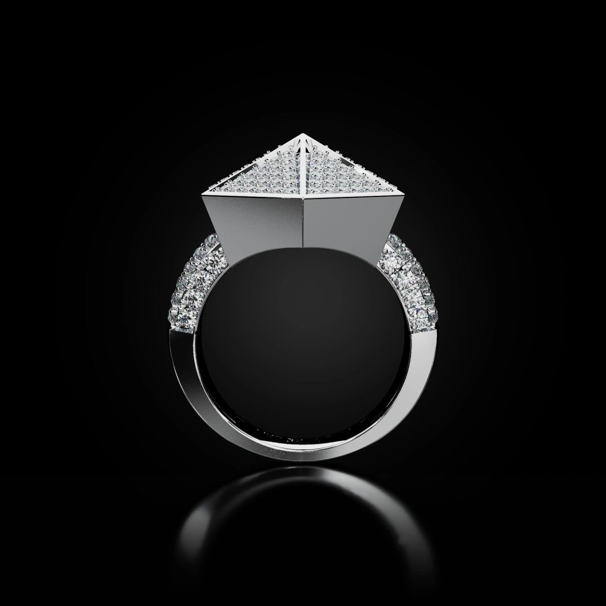 18 Karat White Gold Pavé Diamond Cocktail Ring | Giza | Bon Ton Collection