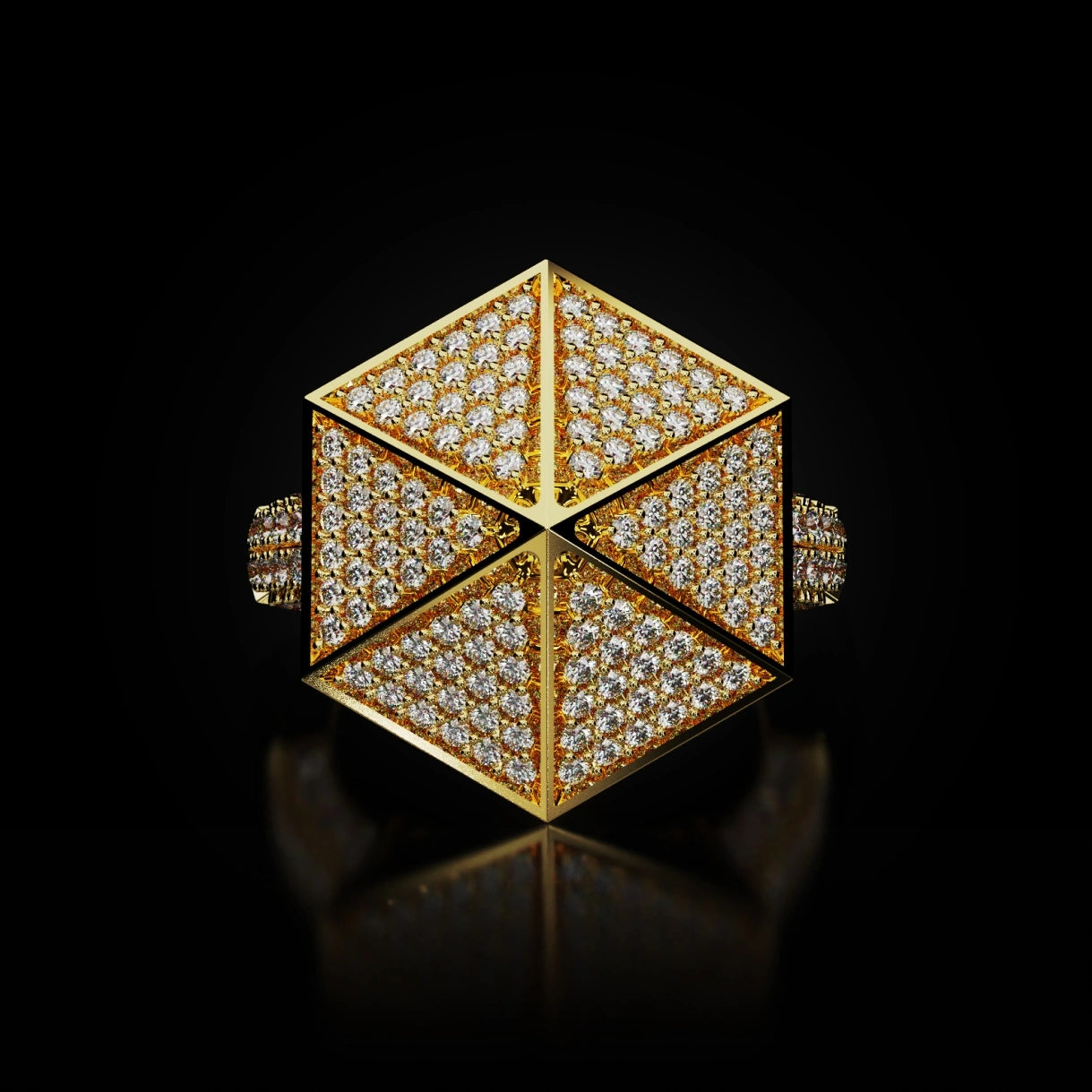 18 Karat Yellow Gold Pavé Diamond Cocktail Ring | Giza | Bon Ton Collection