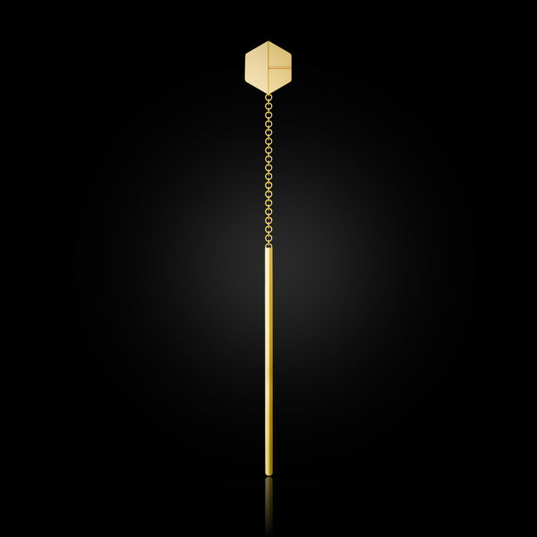 SEE YOU Single Threader Earrings in Bravura Yellow Gold – 750 gold design favoured by stylists for bold layering and red carpet moments by Naude Bourn. Sustainable gold jewelry, ethical jewelry, handcrafted artisan jewelry, fine jewelry, high-end jewelry, and ethical luxury. A standout from sustainable jewelry brands and a unique jewelry gift in yellow gold.